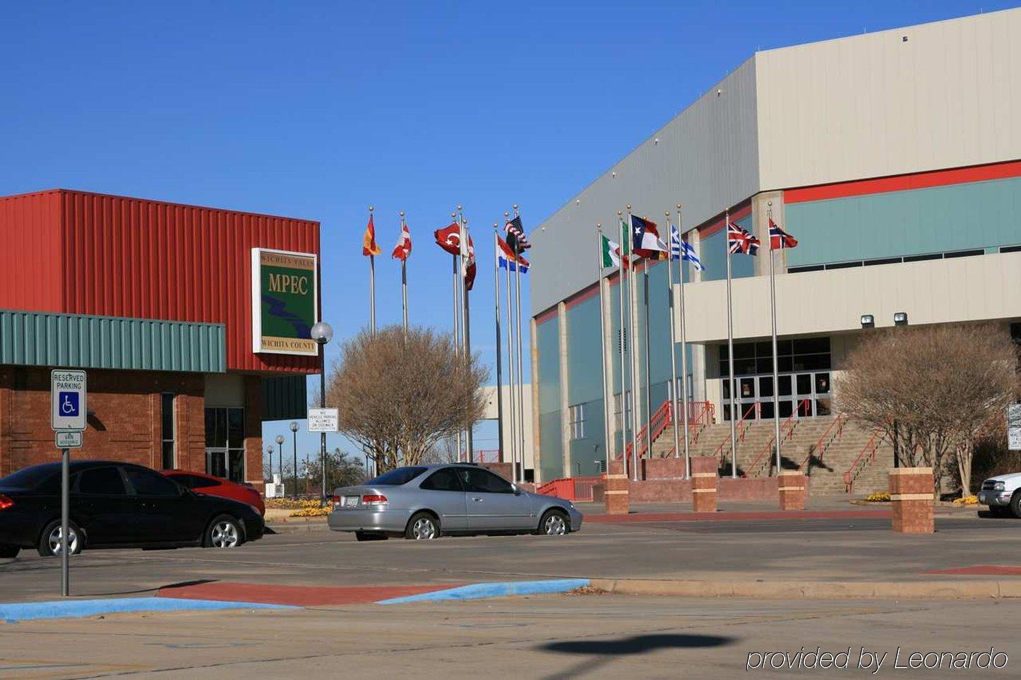 Hampton Inn Wichita Falls-Sikes Senter Mall מראה חיצוני תמונה