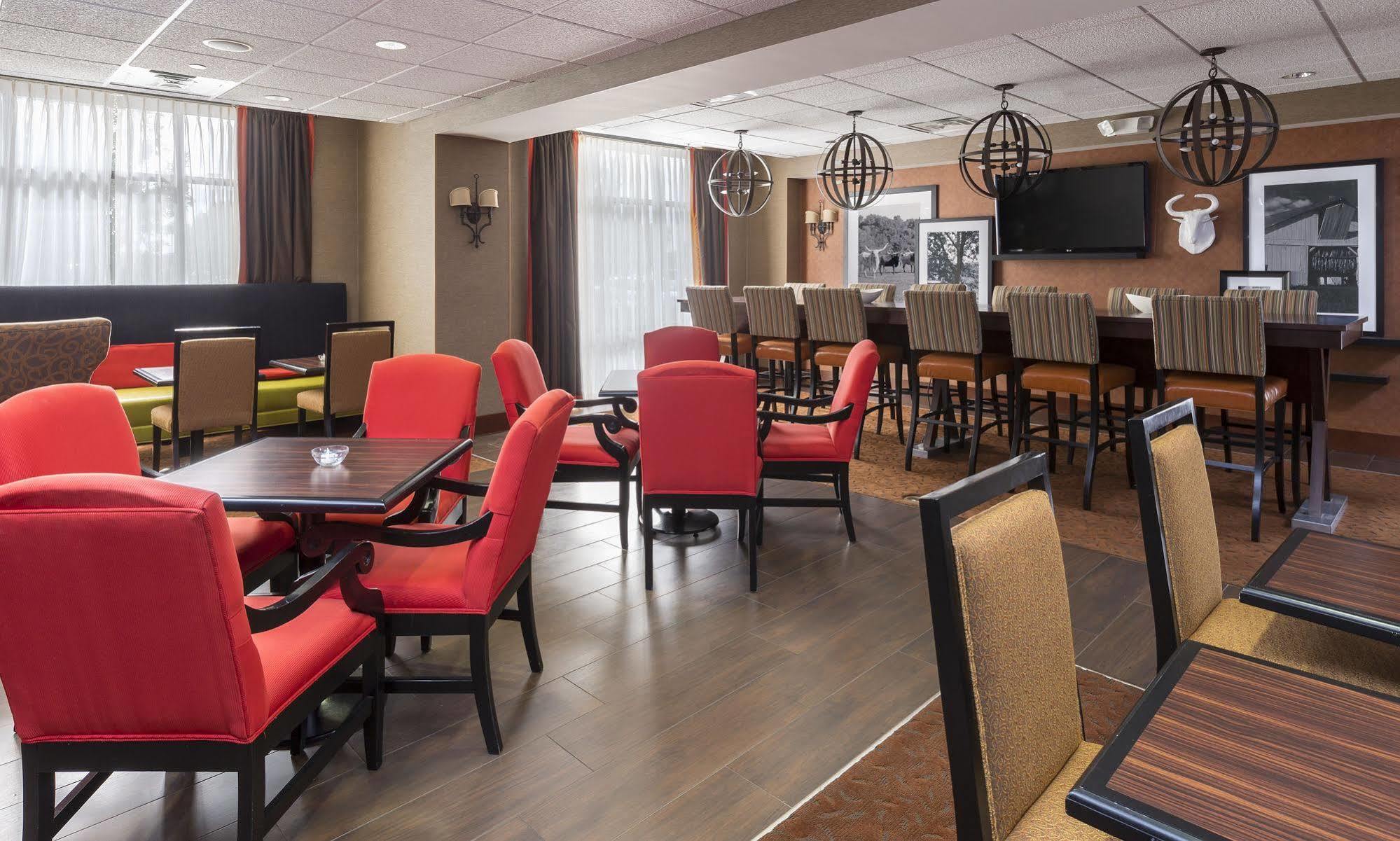 Hampton Inn Wichita Falls-Sikes Senter Mall מראה חיצוני תמונה