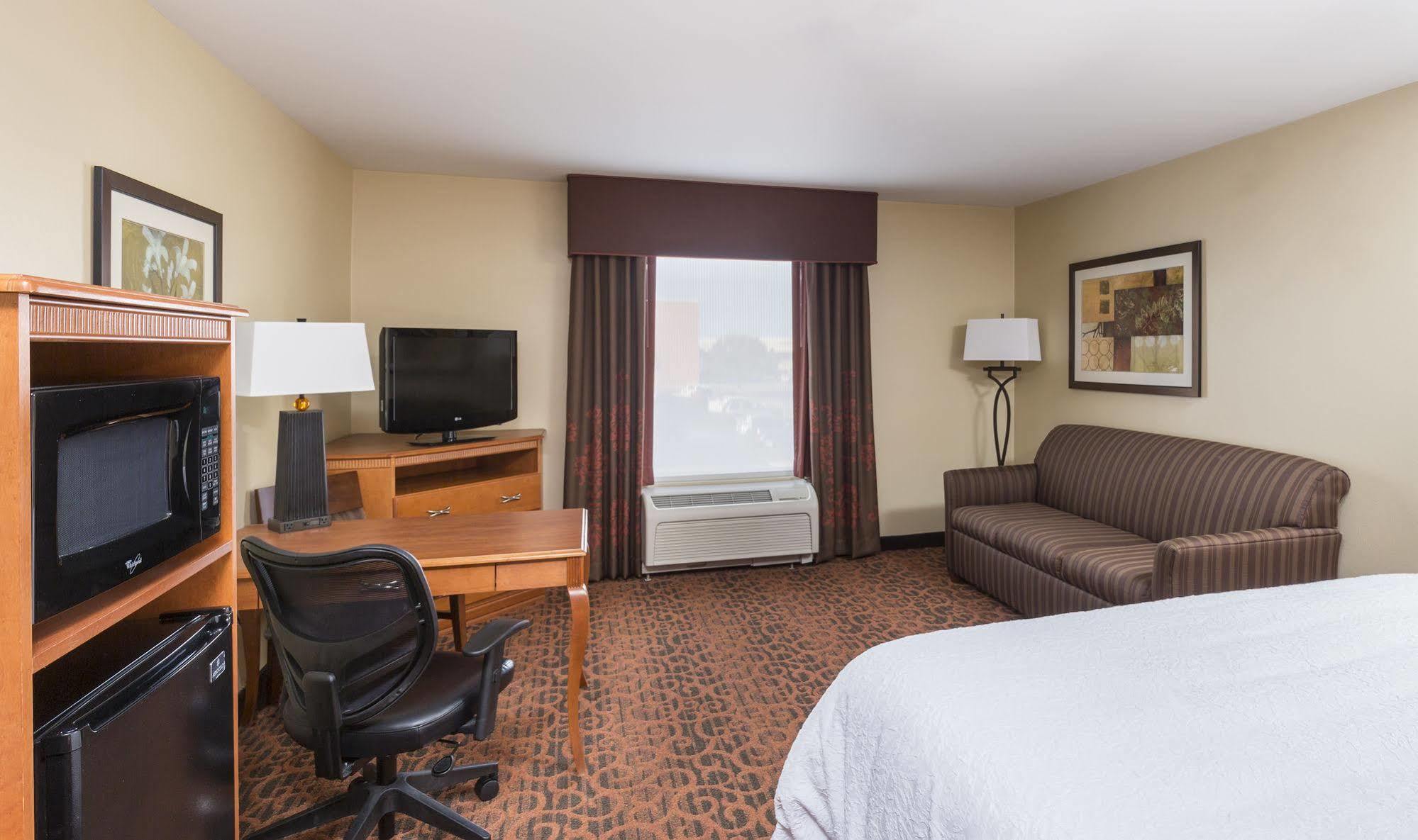 Hampton Inn Wichita Falls-Sikes Senter Mall מראה חיצוני תמונה